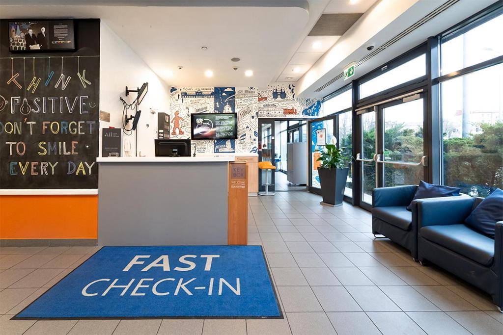 Ibis Budget Krakow Bronowice Eksteriør bilde